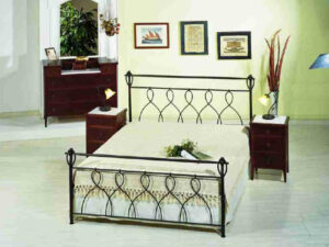 Κρεβατοκάμαρα Κόμπρα - Metal complex