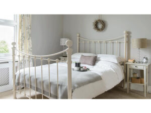 Κρεβατοκάμαρα  Όνειρο – Vintage luxury